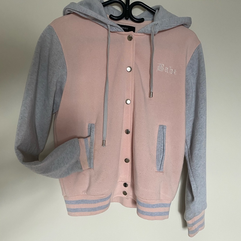 ‘ babe ‘ forever 21 button up hoodie